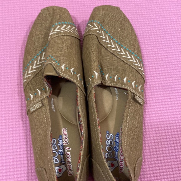 Bob’s from Sketchers memory foam - Picture 1 of 3